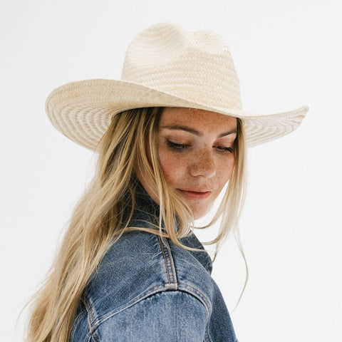 Linny Gus Crown